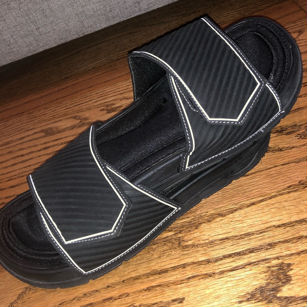 Slide Sandals - Picture 4 of 4